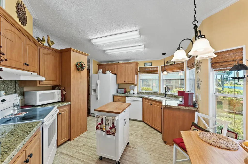 3780 Shadberry Court Port St Lucie FL 34952