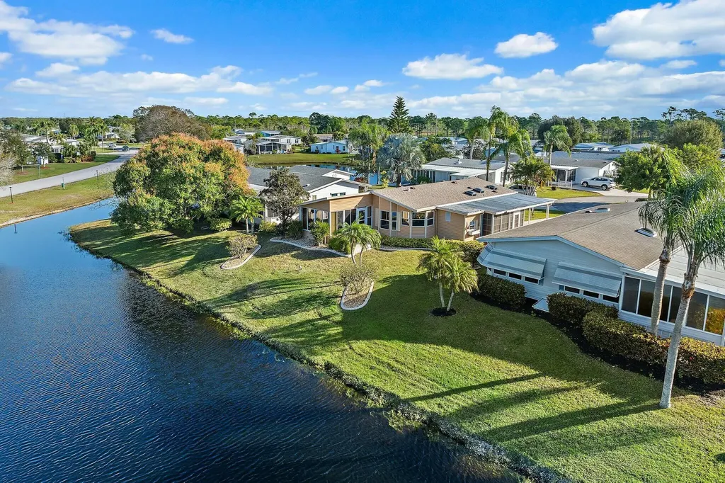 3780 Shadberry Court Port St Lucie FL 34952