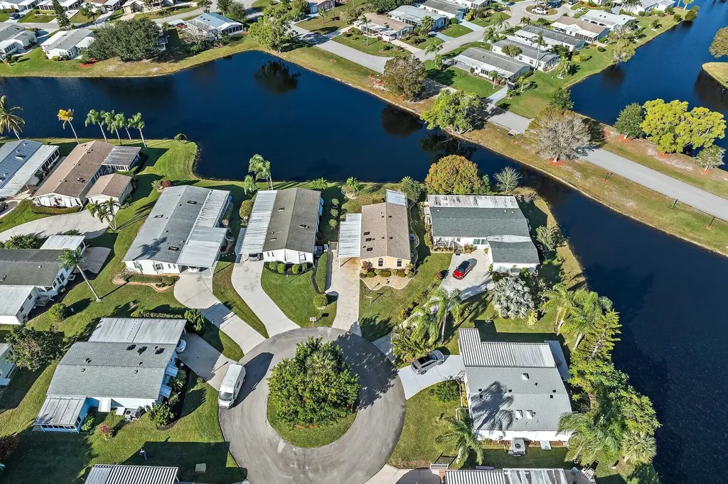 3780 Shadberry Court Port St Lucie FL 34952