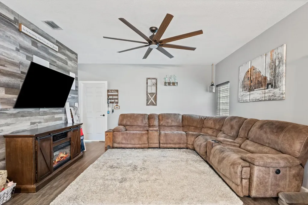 6817 Coral Reef Street Lake Worth FL 33467