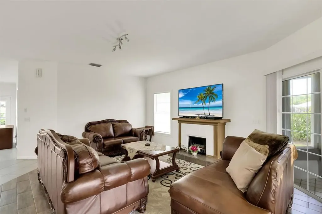 7334 Pine Creek Way Port St Lucie FL 34986