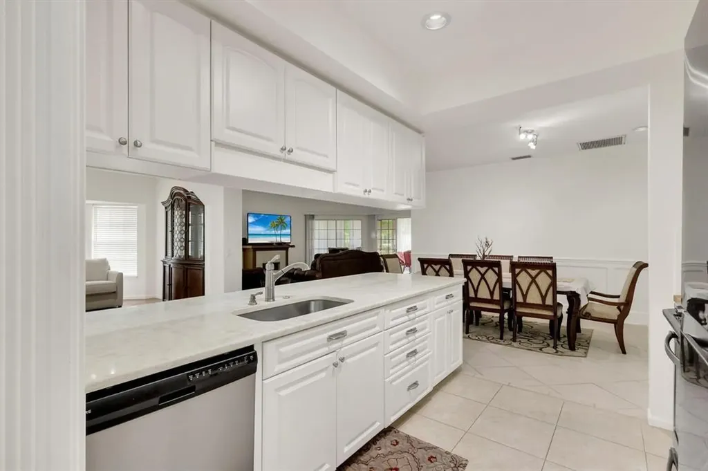 7334 Pine Creek Way Port St Lucie FL 34986