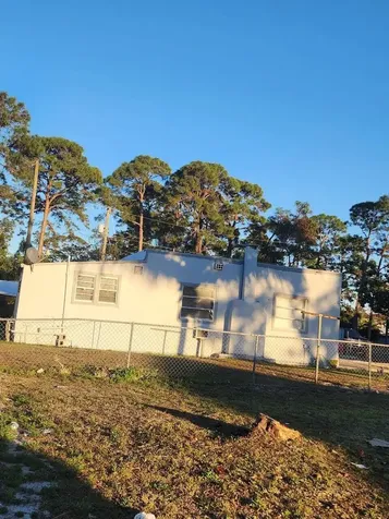 4699 Forest Lane Greenacres FL 33463