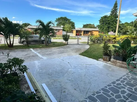 104 NE 16th Avenue Boynton Beach FL 33435