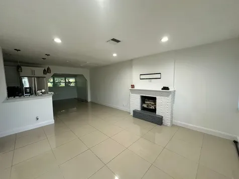 104 NE 16th Avenue Boynton Beach FL 33435