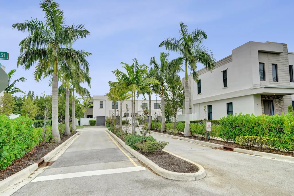 435 NW 17th Street Fort Lauderdale FL 33311