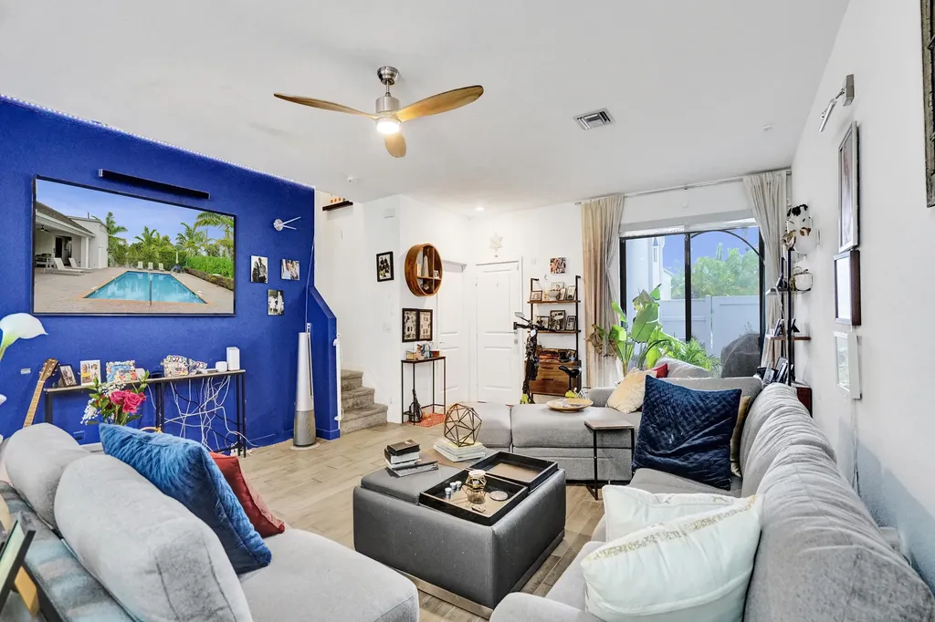 435 NW 17th Street Fort Lauderdale FL 33311