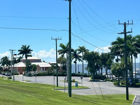 197 W Main Street Pahokee FL 33476