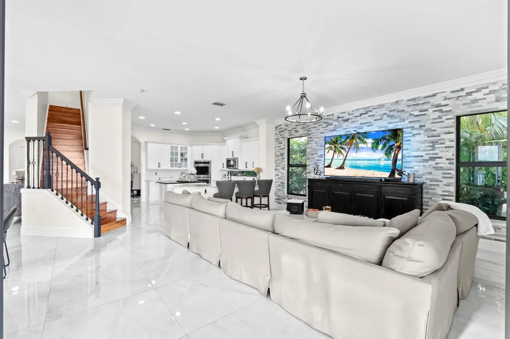 647 Edgebrook Lane Royal Palm Beach FL 33411