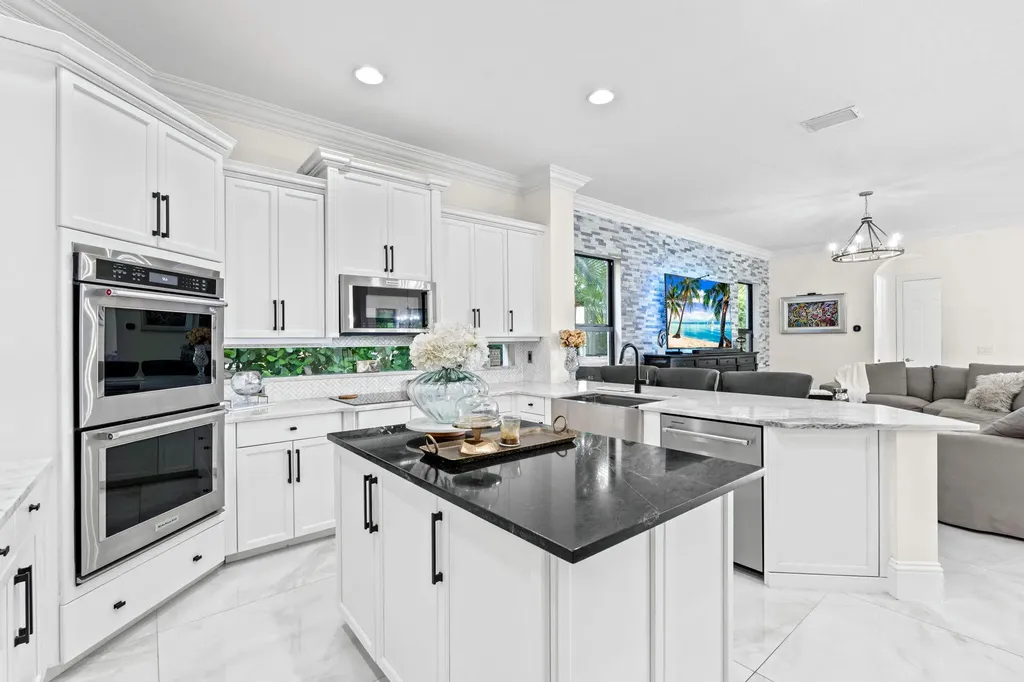 647 Edgebrook Lane Royal Palm Beach FL 33411