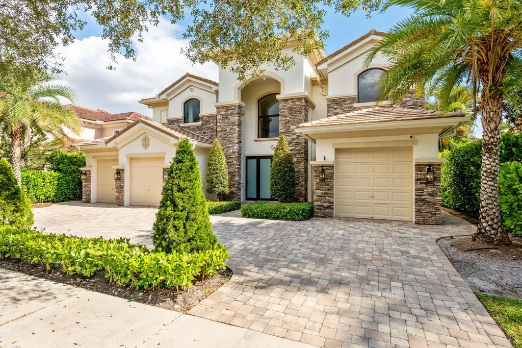 647 Edgebrook Lane Royal Palm Beach FL 33411