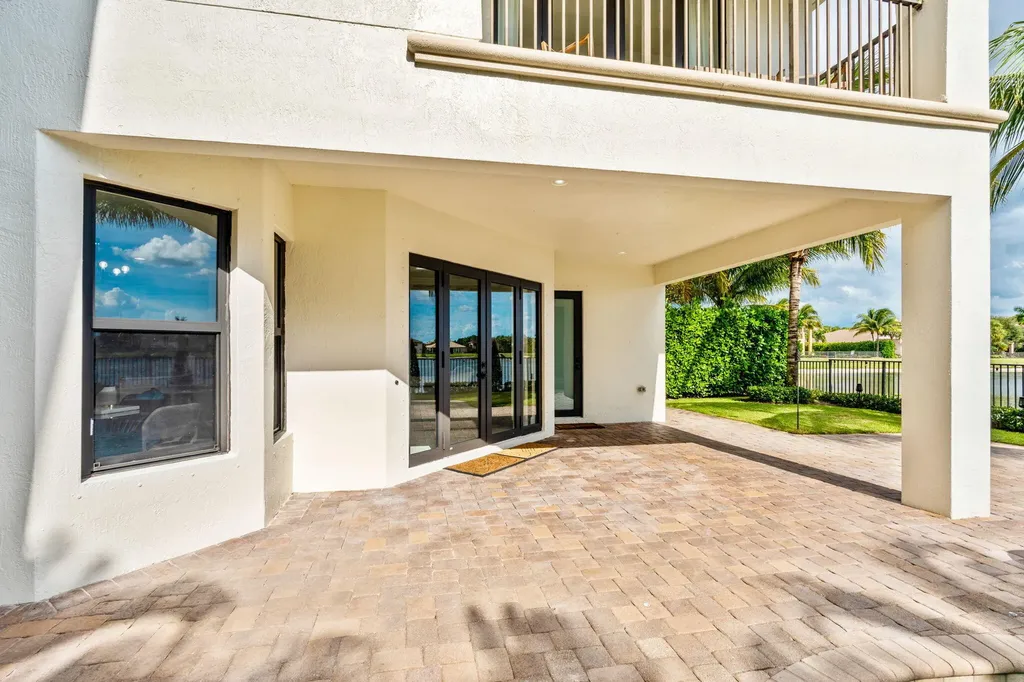 647 Edgebrook Lane Royal Palm Beach FL 33411