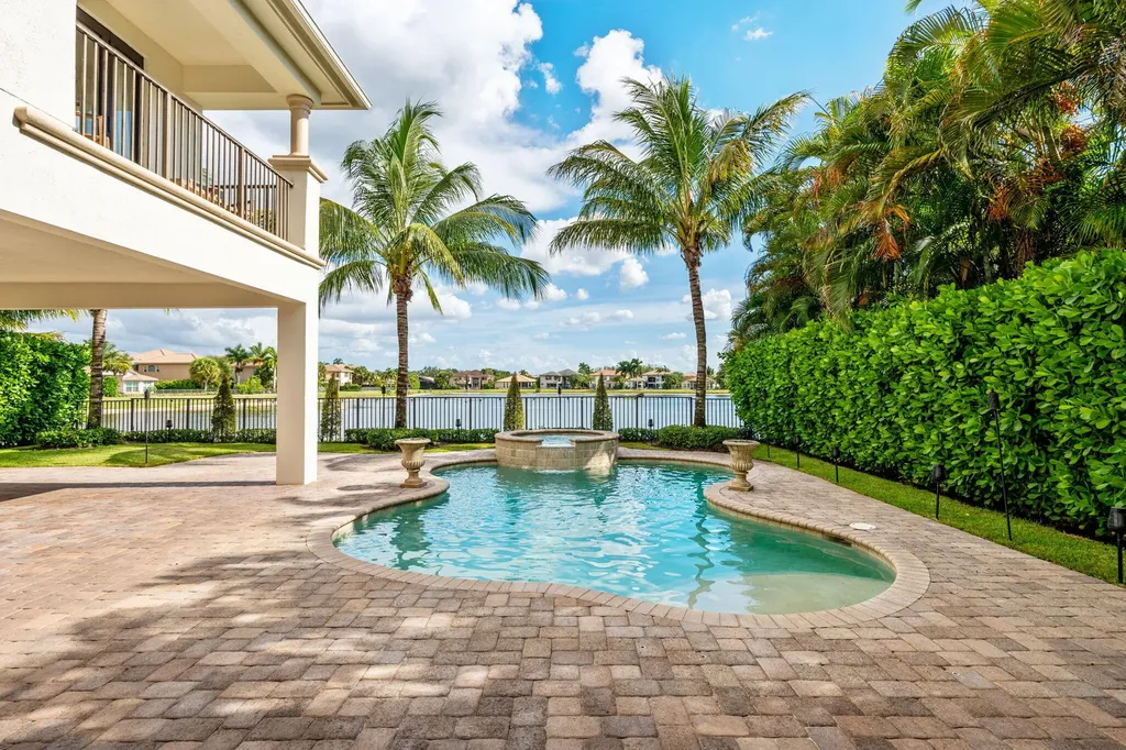 647 Edgebrook Lane Royal Palm Beach FL 33411