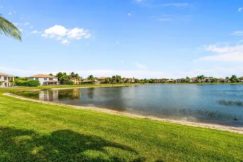 647 Edgebrook Lane Royal Palm Beach FL 33411