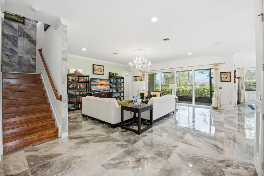 984 Sterling Pine Place Loxahatchee FL 33470