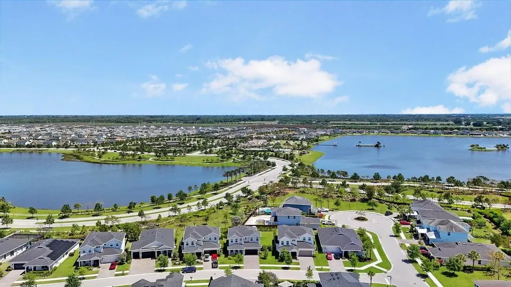 984 Sterling Pine Place Loxahatchee FL 33470