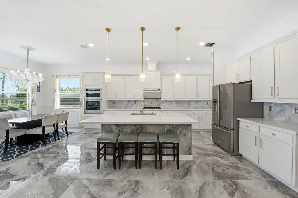 984 Sterling Pine Place Loxahatchee FL 33470