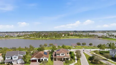 984 Sterling Pine Place Loxahatchee FL 33470