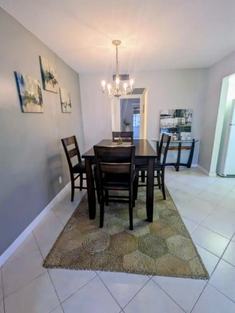 240 Sheffield J West Palm Beach FL 33417