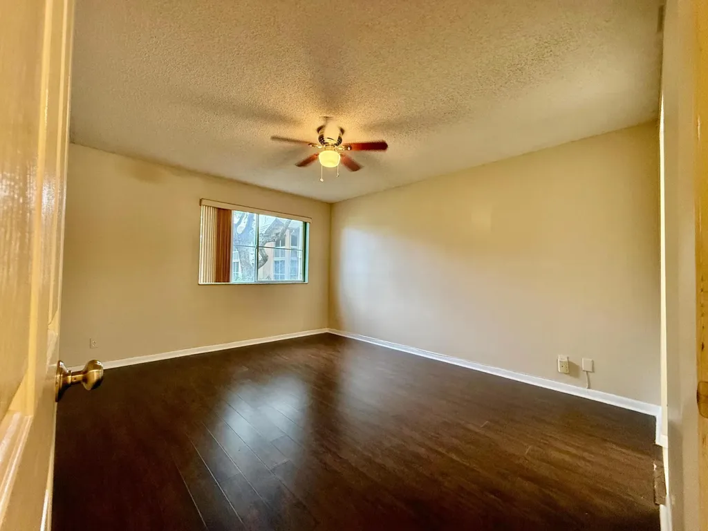 9799 Westview Drive Coral Springs FL 33076