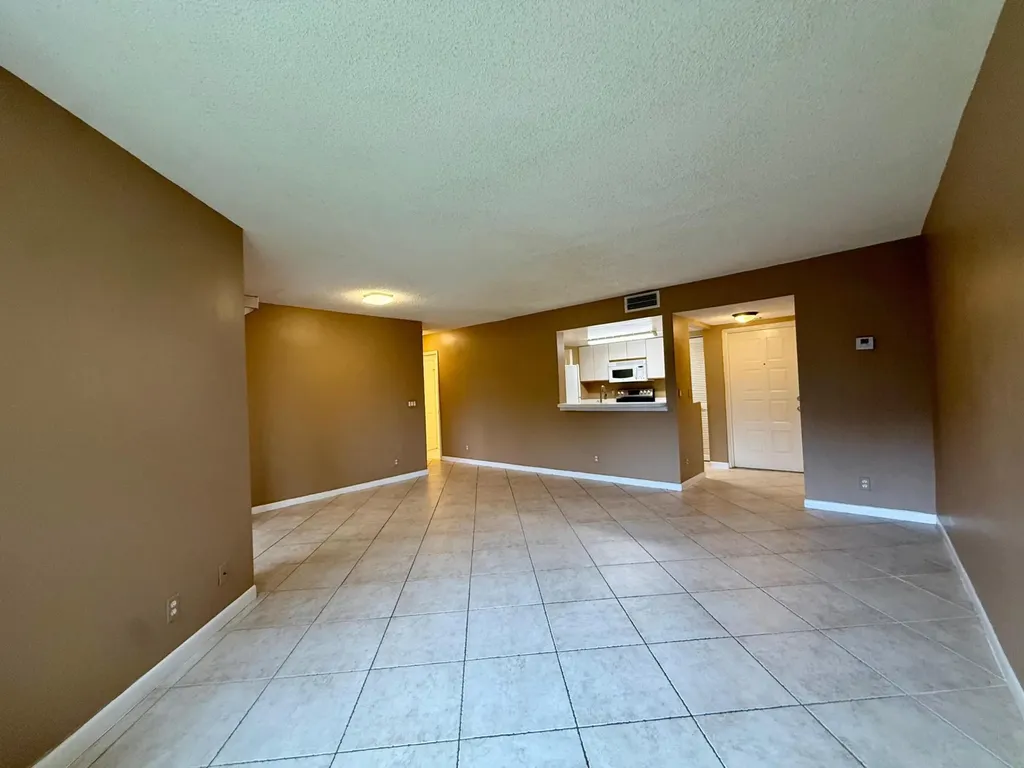 9799 Westview Drive Coral Springs FL 33076