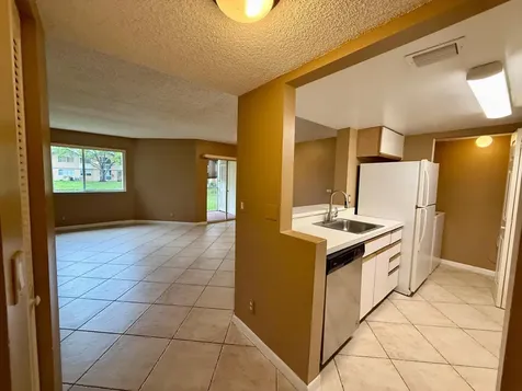 9799 Westview Drive Coral Springs FL 33076