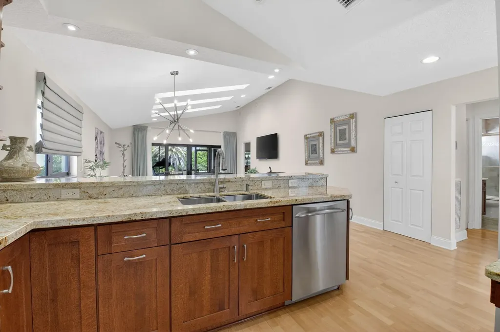 19699 Waters Pond Lane Boca Raton FL 33434