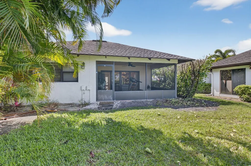 19699 Waters Pond Lane Boca Raton FL 33434
