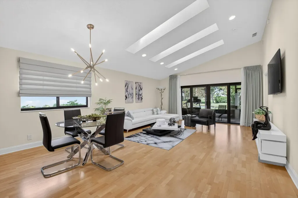 19699 Waters Pond Lane Boca Raton FL 33434
