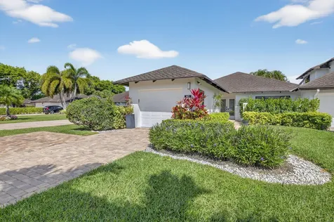 19699 Waters Pond Lane Boca Raton FL 33434