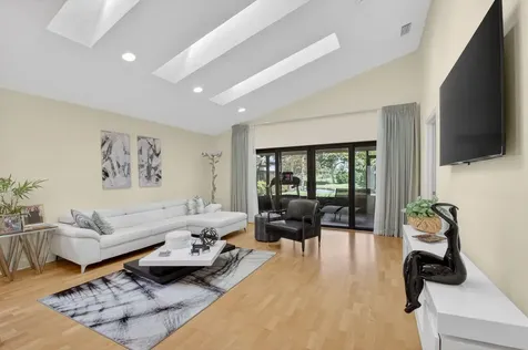 19699 Waters Pond Lane Boca Raton FL 33434
