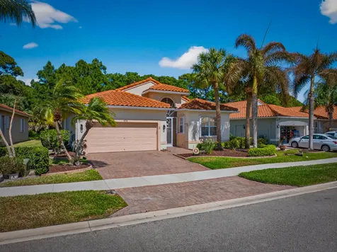 416 NW Sunview Way Port St Lucie FL 34986