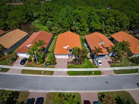 416 NW Sunview Way Port St Lucie FL 34986