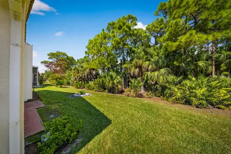 416 NW Sunview Way Port St Lucie FL 34986