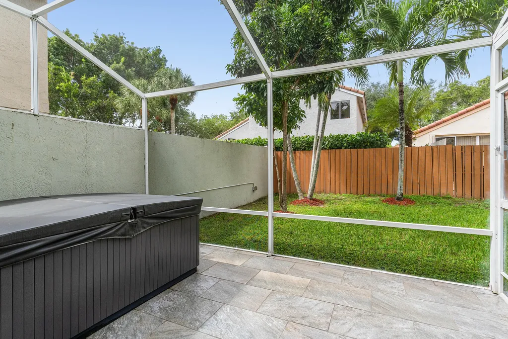 7665 NW 61st Terrace Parkland FL 33067