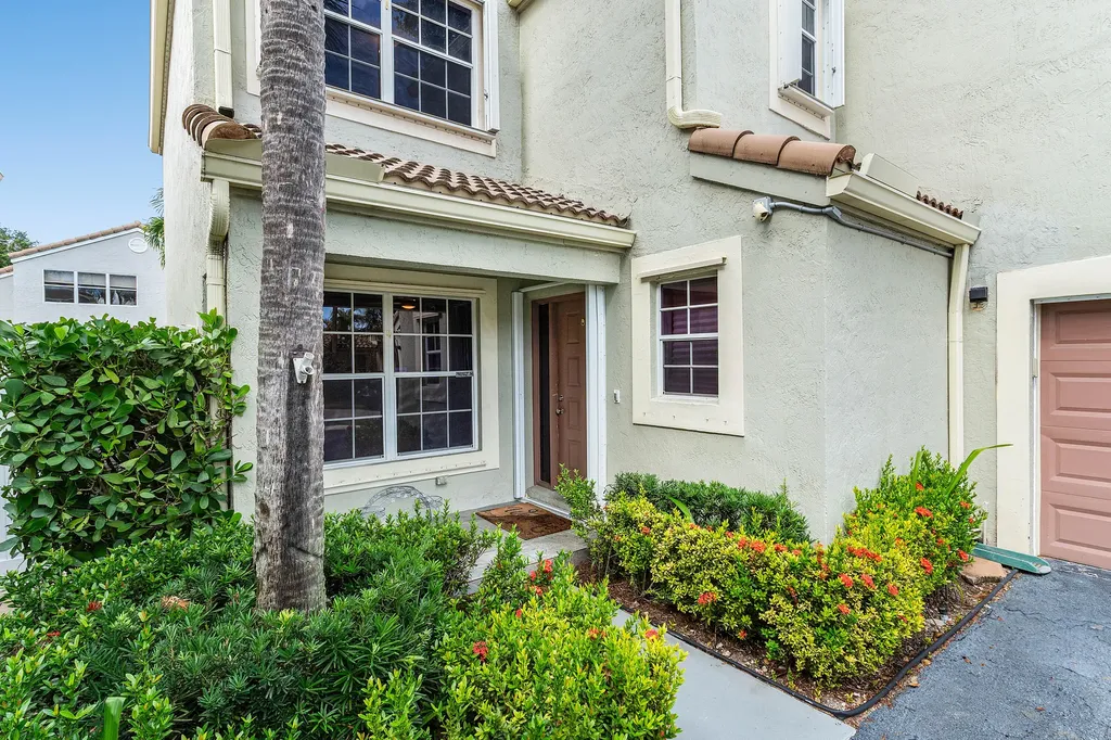 7665 NW 61st Terrace Parkland FL 33067
