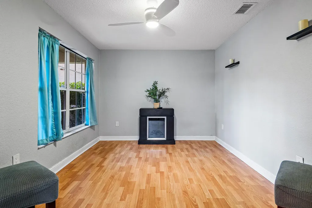 7665 NW 61st Terrace Parkland FL 33067