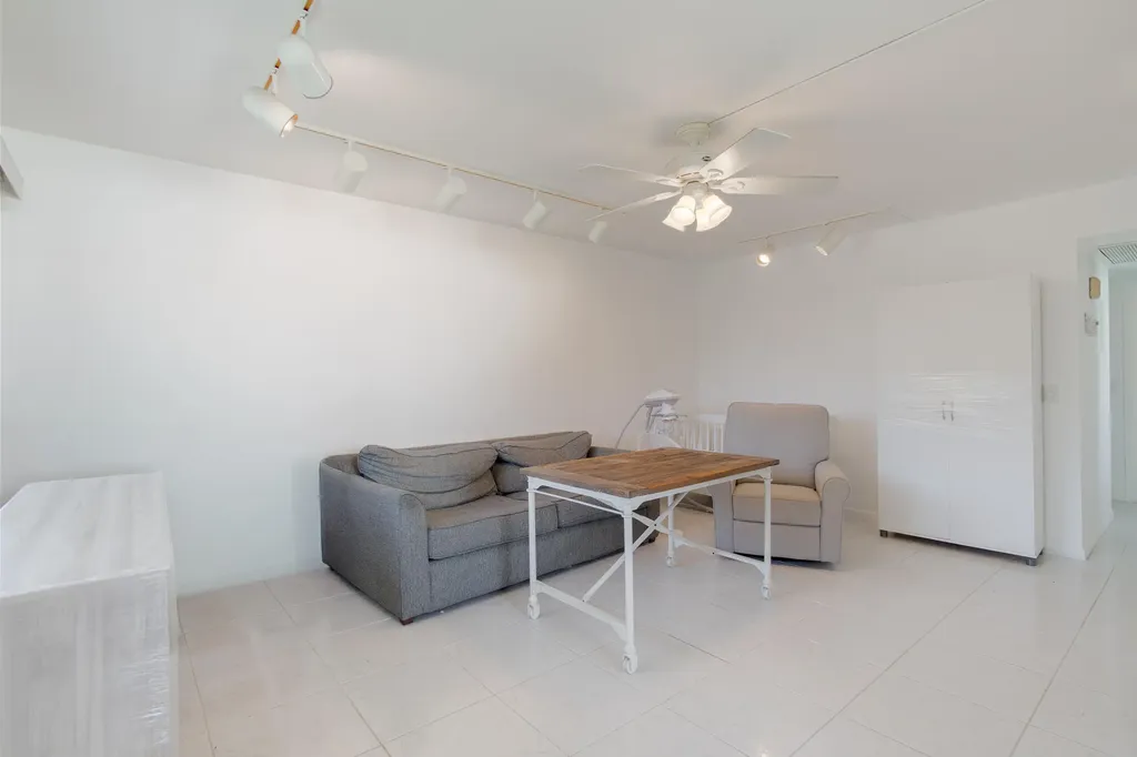 351 Mansfield Drive Boca Raton FL 33434