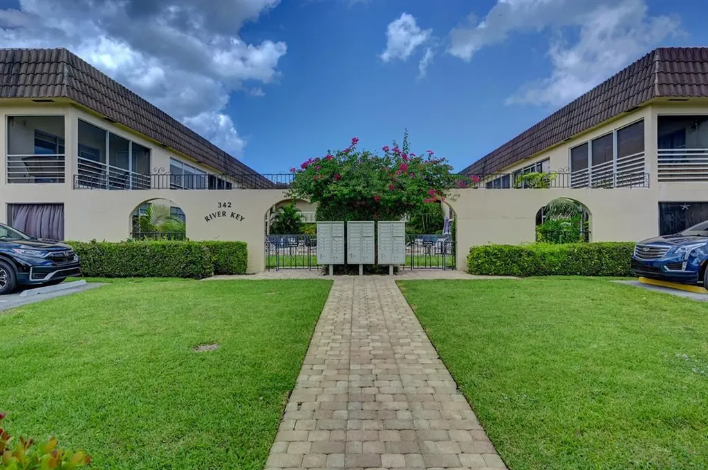 342 Southwind Drive North Palm Beach FL 33408
