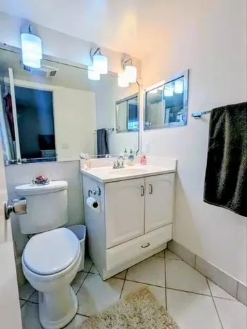 240 Sheffield J West Palm Beach FL 33417