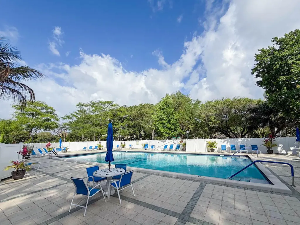2334 S Cypress Bend Drive Pompano Beach FL 33069
