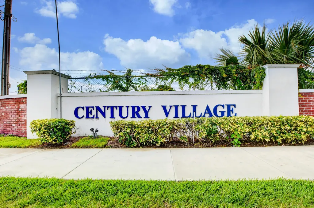 361 Wellington J West Palm Beach FL 33417