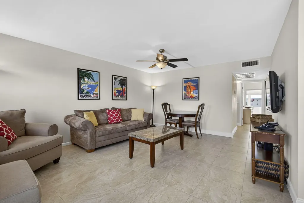 361 Wellington J West Palm Beach FL 33417