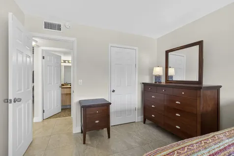 361 Wellington J West Palm Beach FL 33417