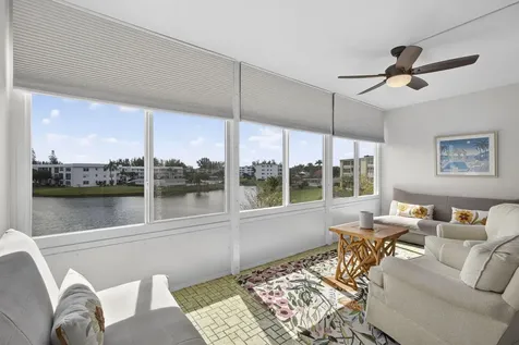 361 Wellington J West Palm Beach FL 33417