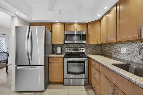 361 Wellington J West Palm Beach FL 33417