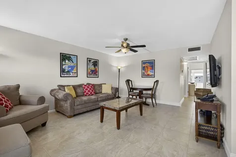 361 Wellington J West Palm Beach FL 33417