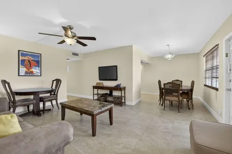 361 Wellington J West Palm Beach FL 33417