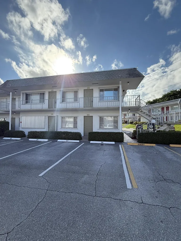 3160 Lake Osborne Drive Lake Worth Beach FL 33461
