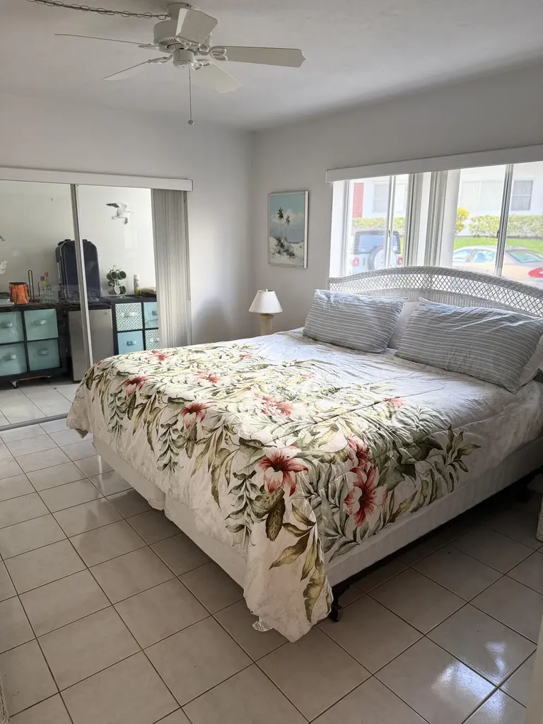 3160 Lake Osborne Drive Lake Worth Beach FL 33461